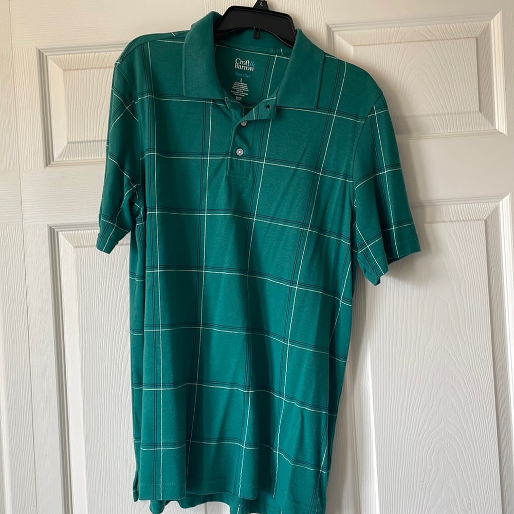 Green patterned polo shirt